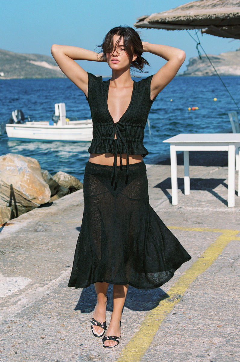 francis-top-black-with-jean-