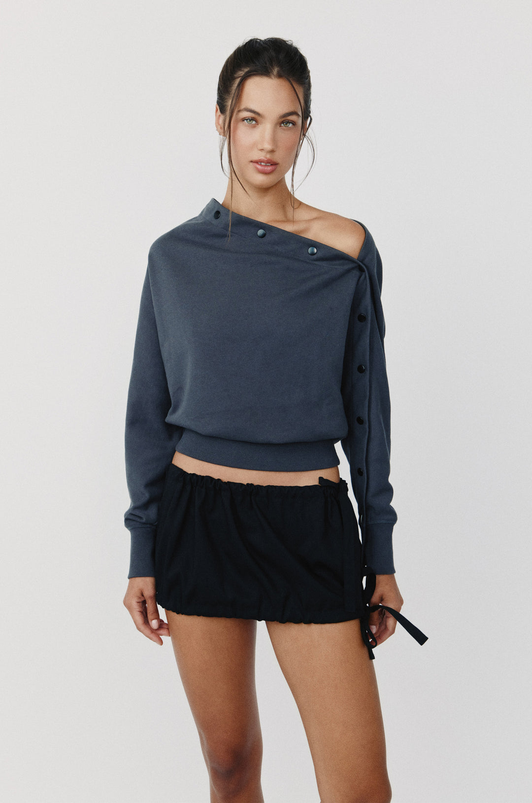 August Sweater | Charcoal